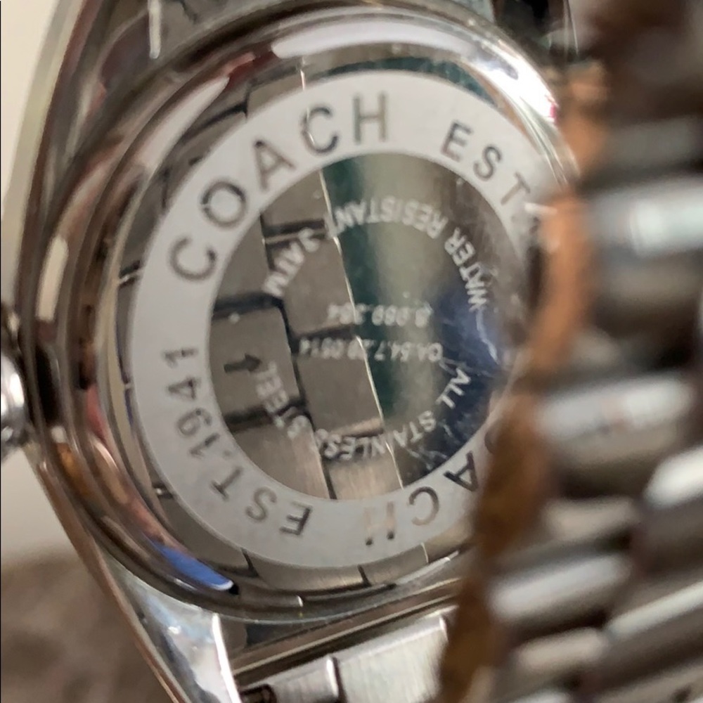 Coach watch - Picture 4 of 4